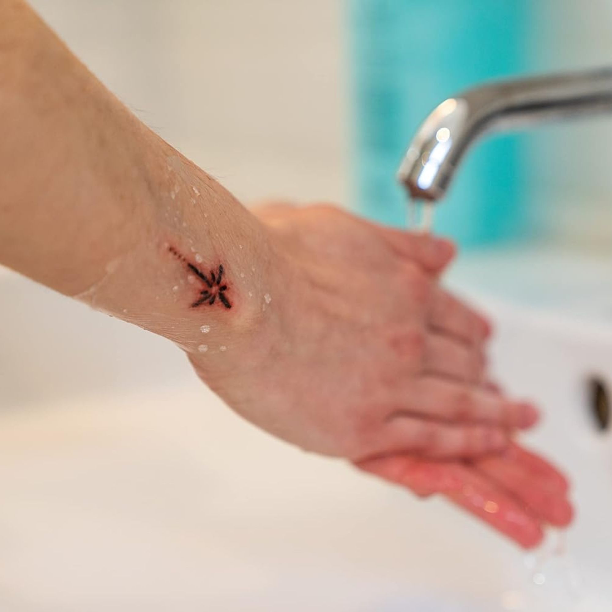 Curativo À Prova Dágua Nexcare Tegaderm 4 Unidades - Imagem 8